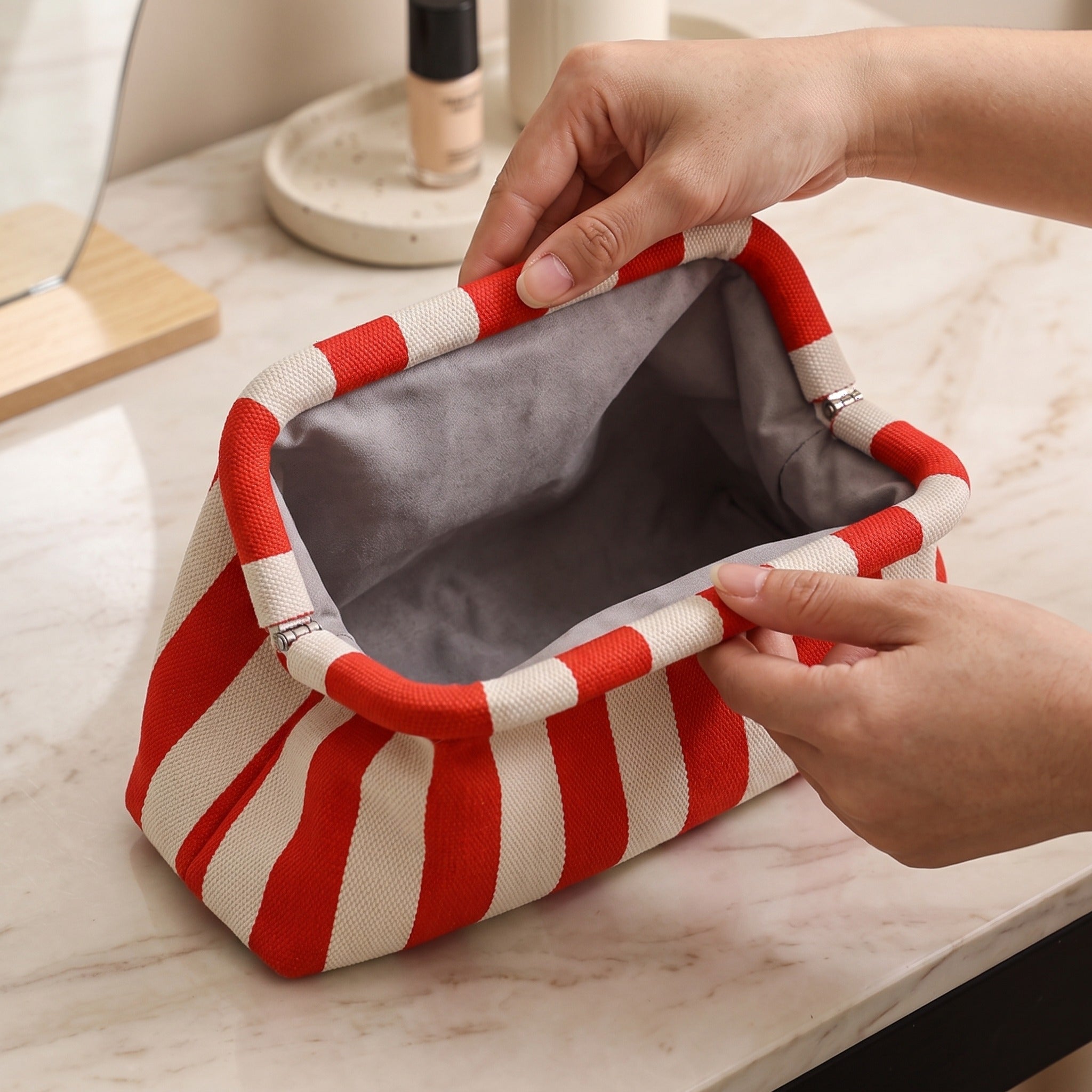 Pop Pouch makeup bag in Red & White