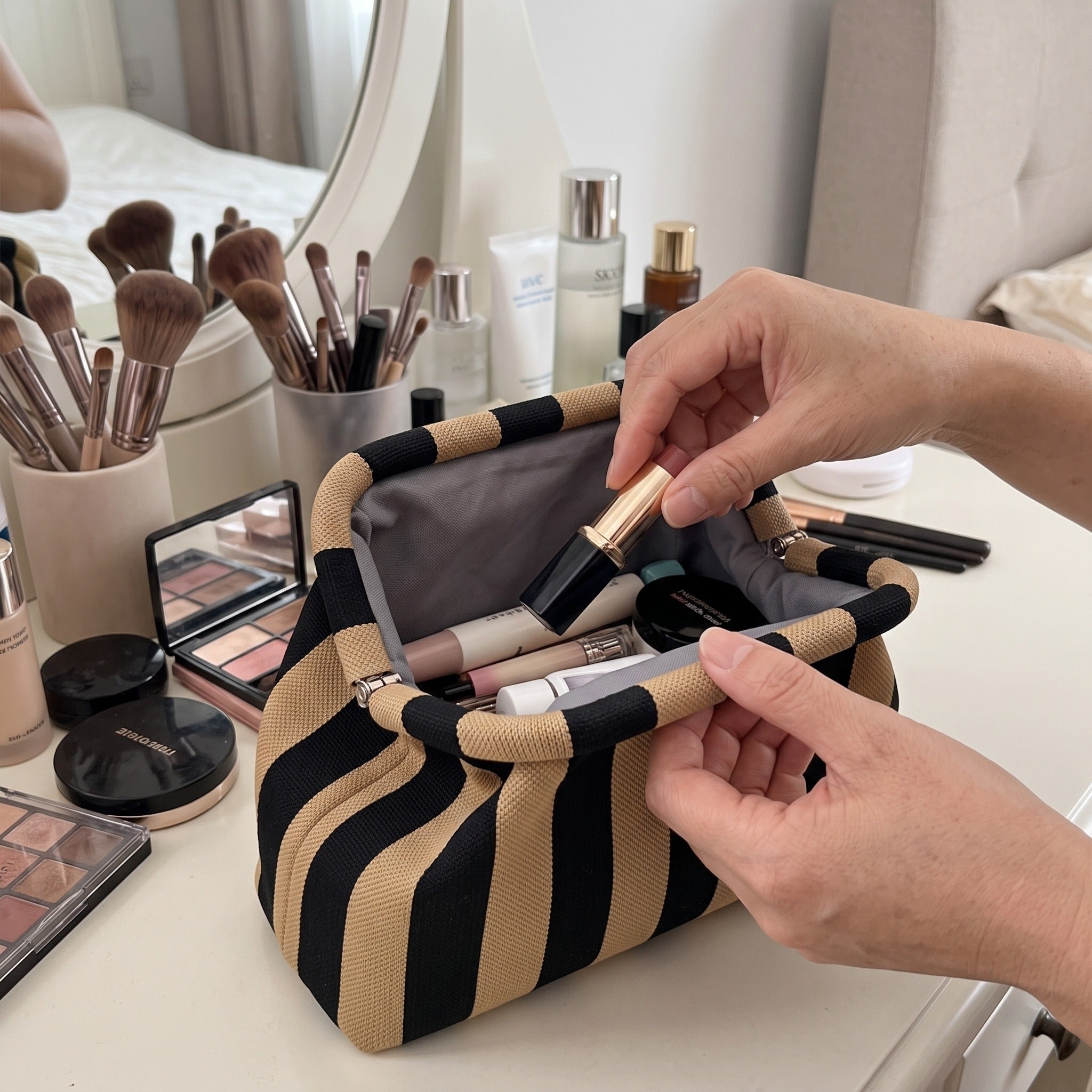Pop Pouch makeup bag in Black & Tan